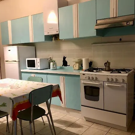 Lägenhet L'albero Colorato